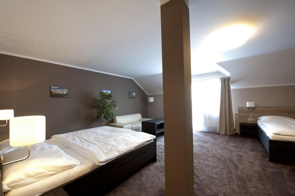 Vinarstvi U Kaplicky Hotel Zajeci Room photo